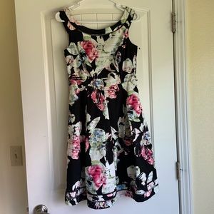 White House Black Market black and floral formal dress size 2